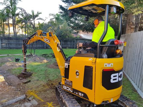 mini excavator hire hervey bay|earthmoving hire hervey bay.